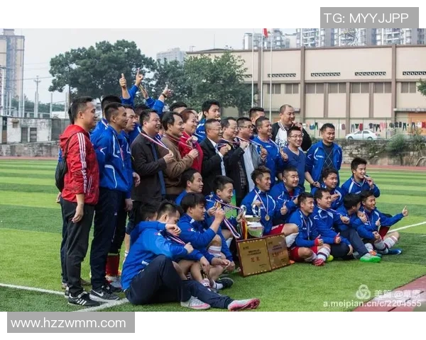 杭州足球队与重庆足球队的耐力较量赛后分析与反思